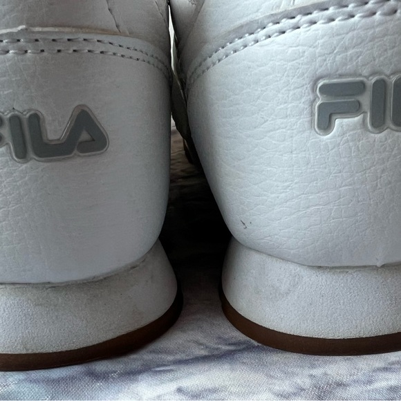 Fila Womens Classico 18 5CM00152-156 White Casual Shoes Sneakers Size 6 unisex - Picture 7 of 11